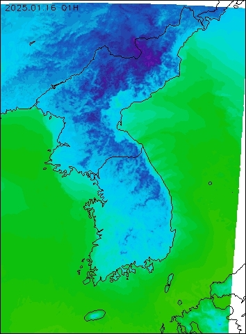 2025-01-16 01 : 00