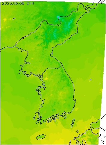 2025-05-06 21 : 00