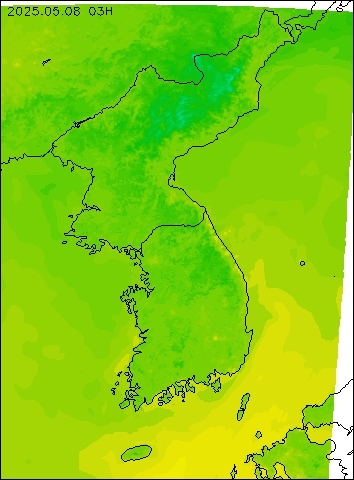 2025-05-08 03 : 00