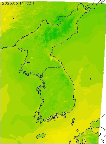 2025-05-11 23 : 00