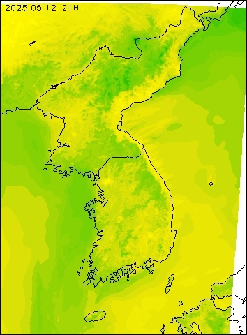 2025-05-12 21 : 00