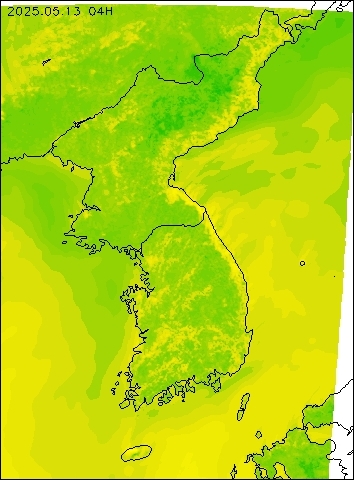 2025-05-13 04 : 00