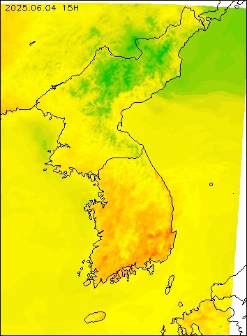 2025-06-04 15 : 00