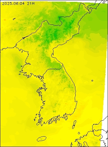 2025-06-04 21 : 00