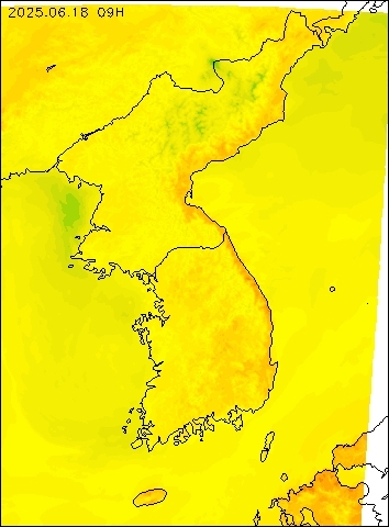 2025-06-18 09 : 00