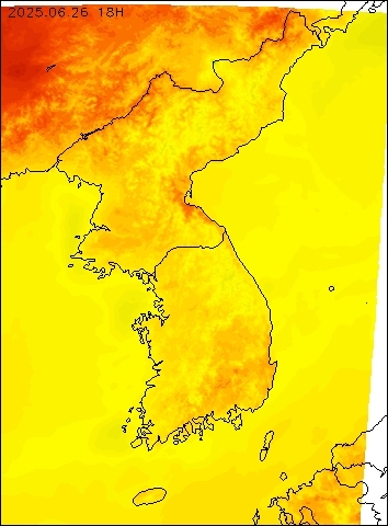 2025-06-26 18 : 00