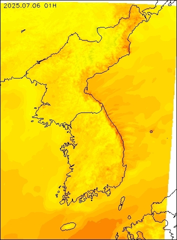 2025-07-06 01 : 00