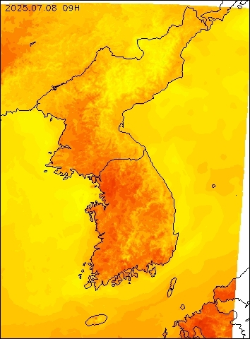 2025-07-08 09 : 00