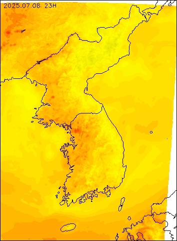 2025-07-08 23 : 00
