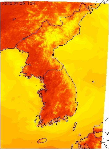 2025-07-09 15 : 00