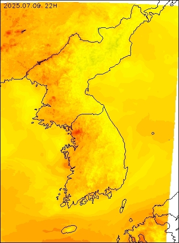2025-07-09 22 : 00