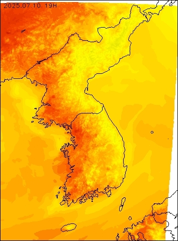 2025-07-10 19 : 00