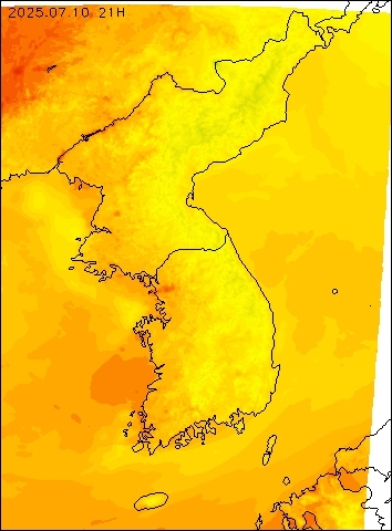 2025-07-10 21 : 00