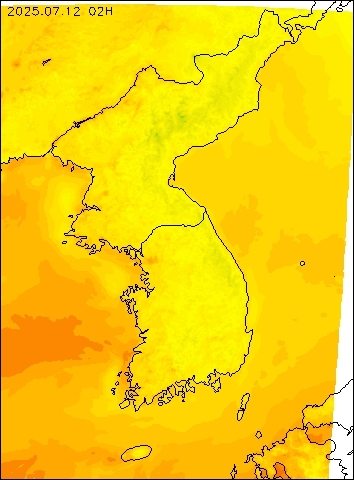 2025-07-12 02 : 00