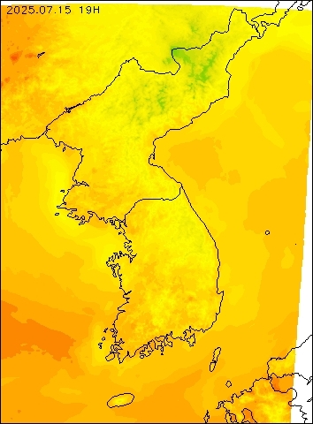 2025-07-15 19 : 00
