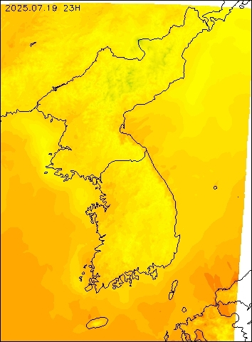 2025-07-19 23 : 00