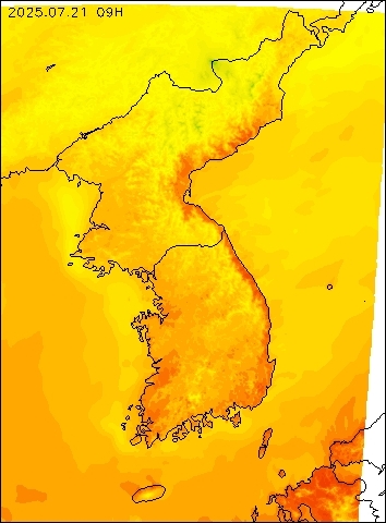 2025-07-21 09 : 00