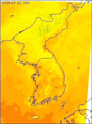 2025-07-22 22 : 00