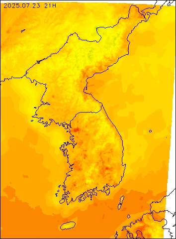 2025-07-23 21 : 00