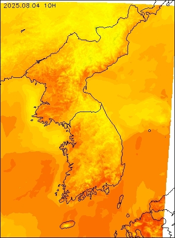 2025-08-04 10 : 00