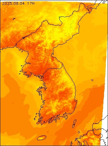 2025-08-04 17 : 00