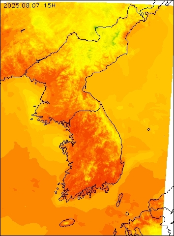 2025-08-07 15 : 00