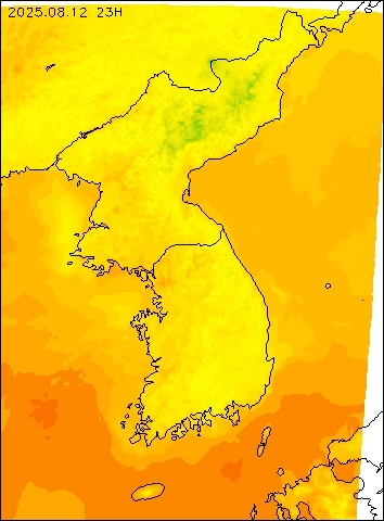 2025-08-12 23 : 00