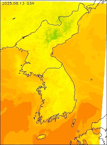 2025-08-13 03 : 00