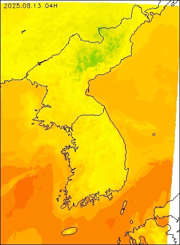 2025-08-13 04 : 00