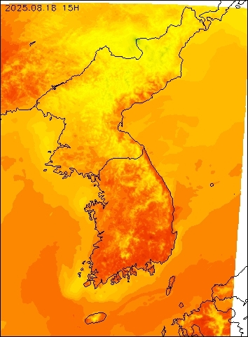 2025-08-18 15 : 00