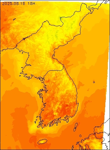 2025-08-18 18 : 00
