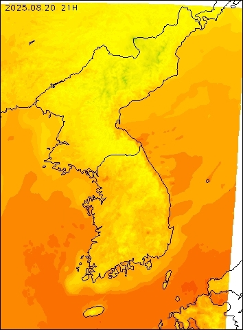 2025-08-20 21 : 00