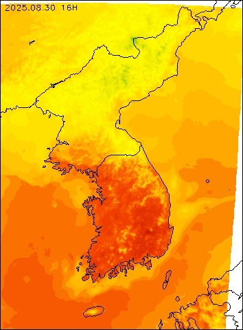 2025-08-30 16 : 00