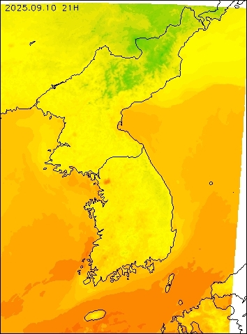 2025-09-10 21 : 00