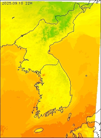 2025-09-10 22 : 00