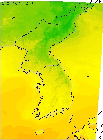 2025-10-10 21 : 00