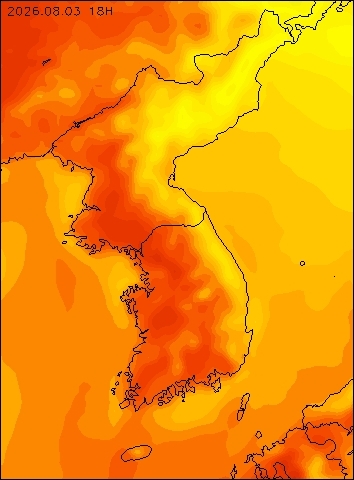 2026-08-03 18 : 00