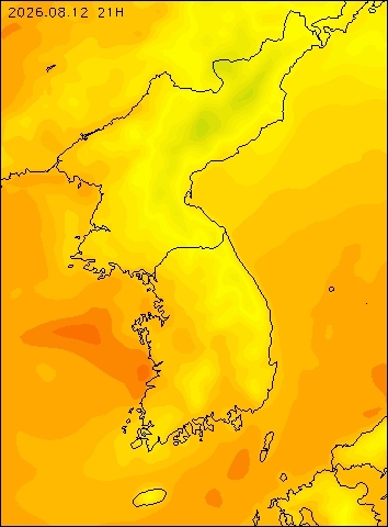 2026-08-12 21 : 00