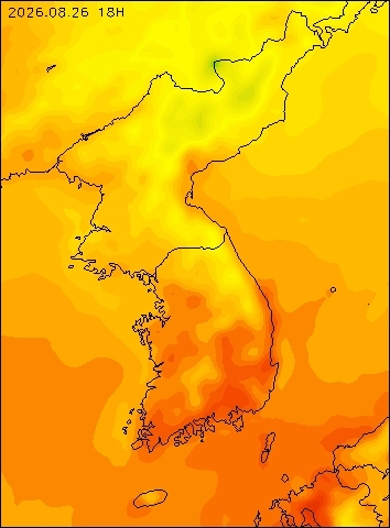 2026-08-26 18 : 00