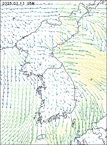 2025-03-13 05 : 00