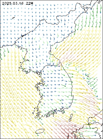 2025-03-16 22 : 00