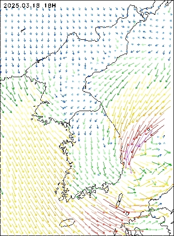 2025-03-18 18 : 00