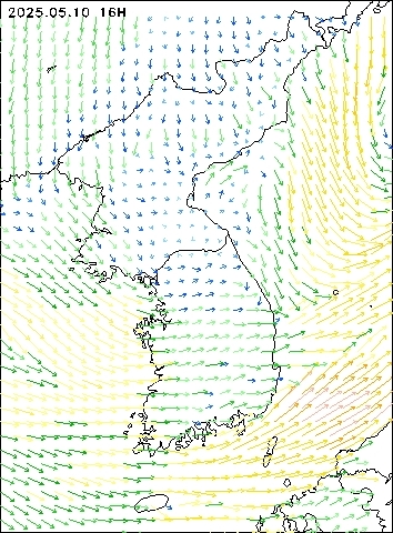 2025-05-10 16 : 00