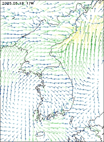 2025-05-18 17 : 00