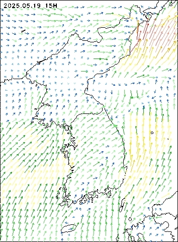 2025-05-19 15 : 00