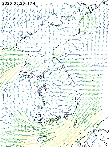 2025-05-23 17 : 00