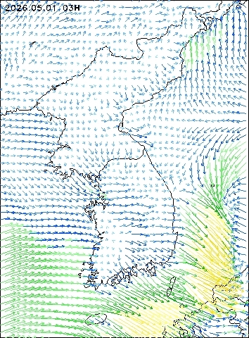 2026-05-01 03 : 00