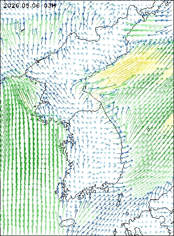 2026-05-06 03 : 00