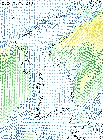 2026-05-06 21 : 00