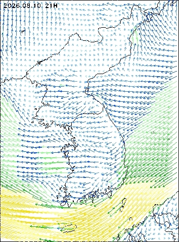 2026-08-10 21 : 00